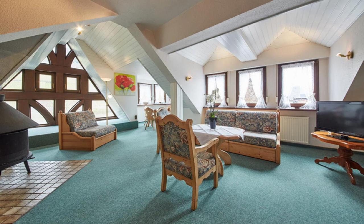 Gaestehaus Zur Traube Reil Εξωτερικό φωτογραφία